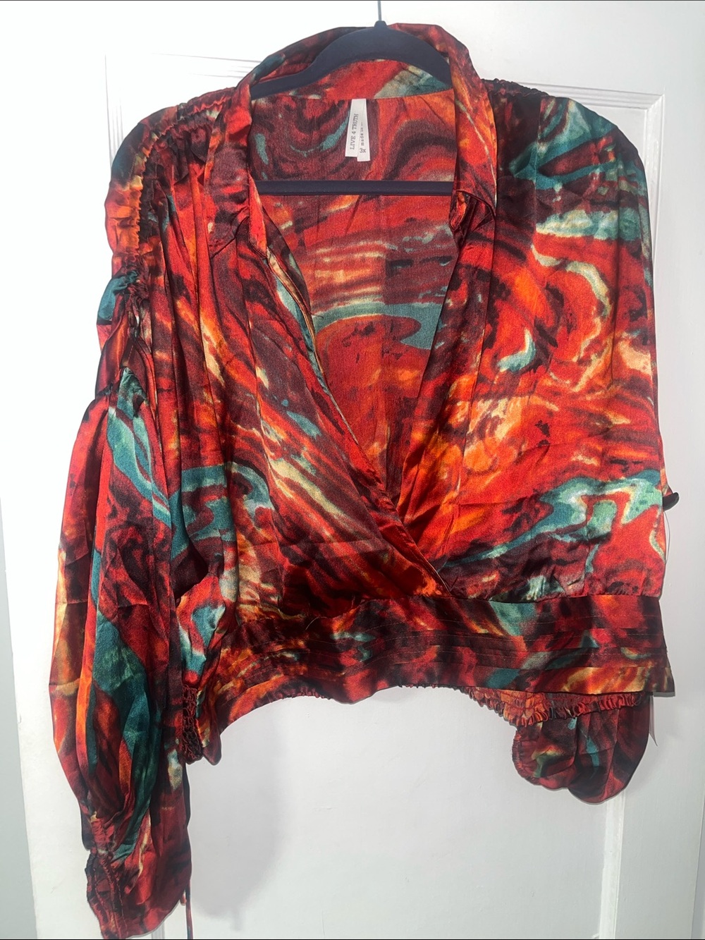 Beautiful Satin oil top Sz 3x